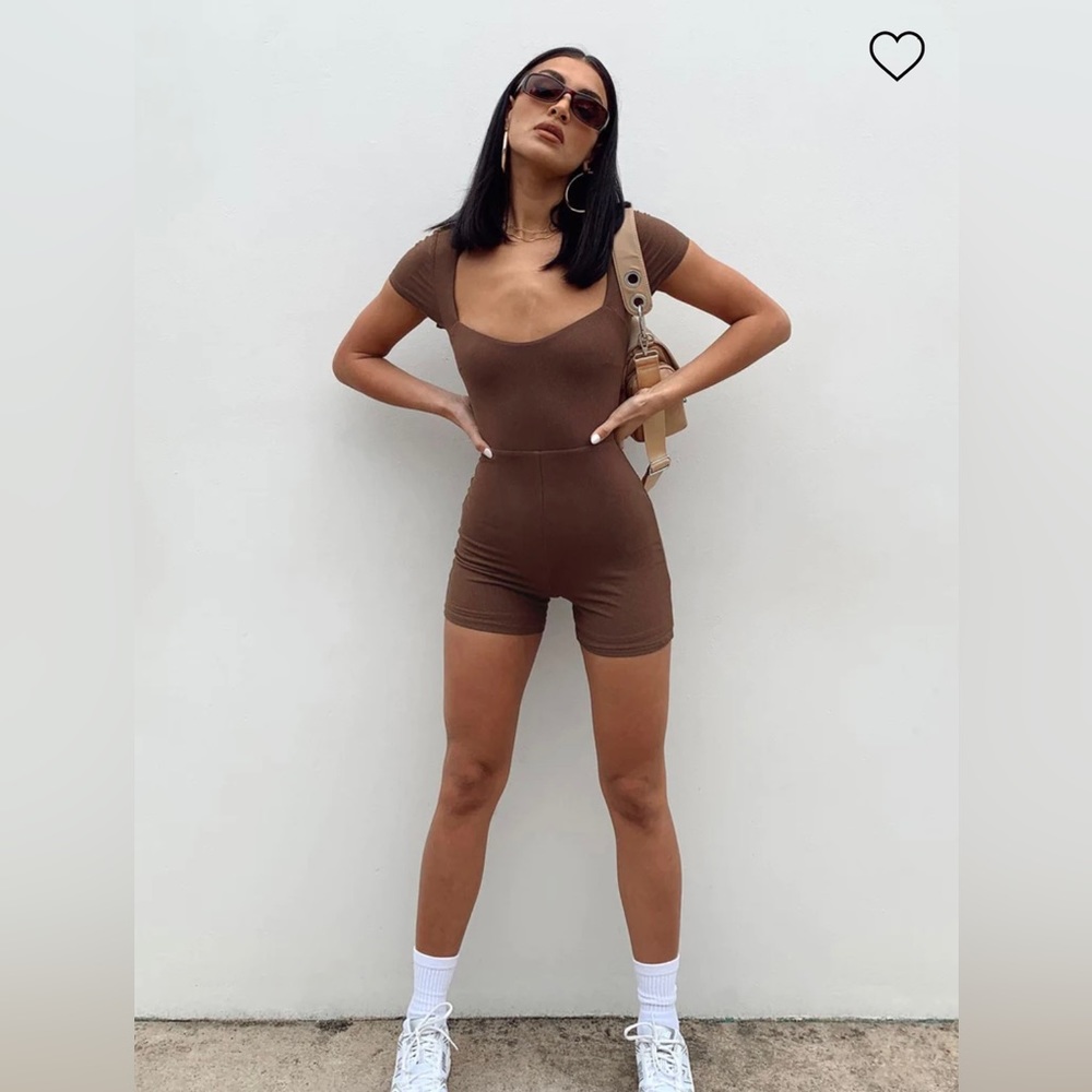 NWT NOLAN SHORT SLEEVE ROMPER BROWN size US4/ AU8